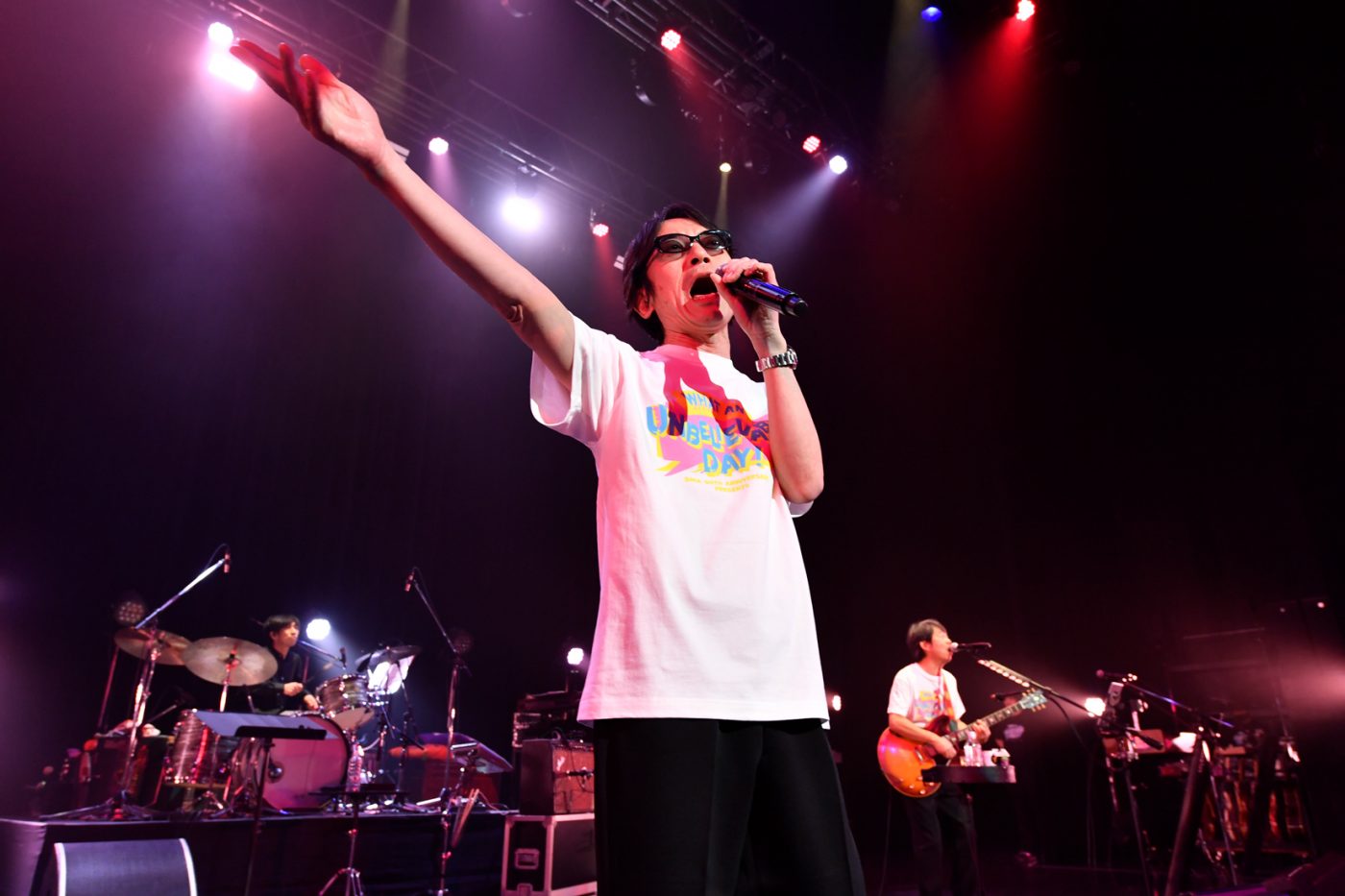 【SMA50th】奥田民生と山内総一郎の「なんて日だ！」。葉加瀬太郎、真心ブラザーズほかゲスト多数登場。SMAの歴史を彩った名曲たちを披露した超スペシャルなライブをレポート - 画像一覧（16/23）