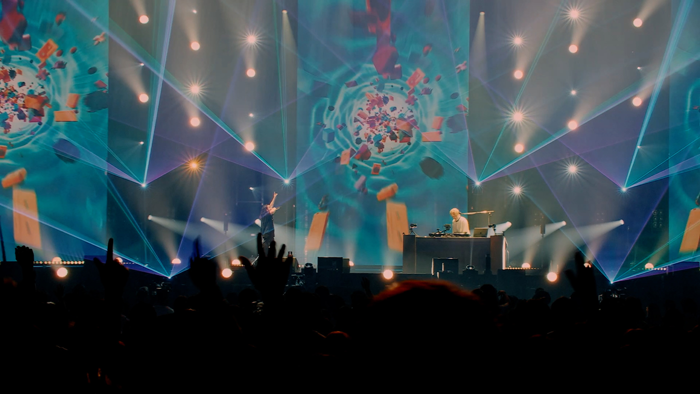 Creepy Nuts代々木第一体育館公演より「二度寝」のライブ映像公開