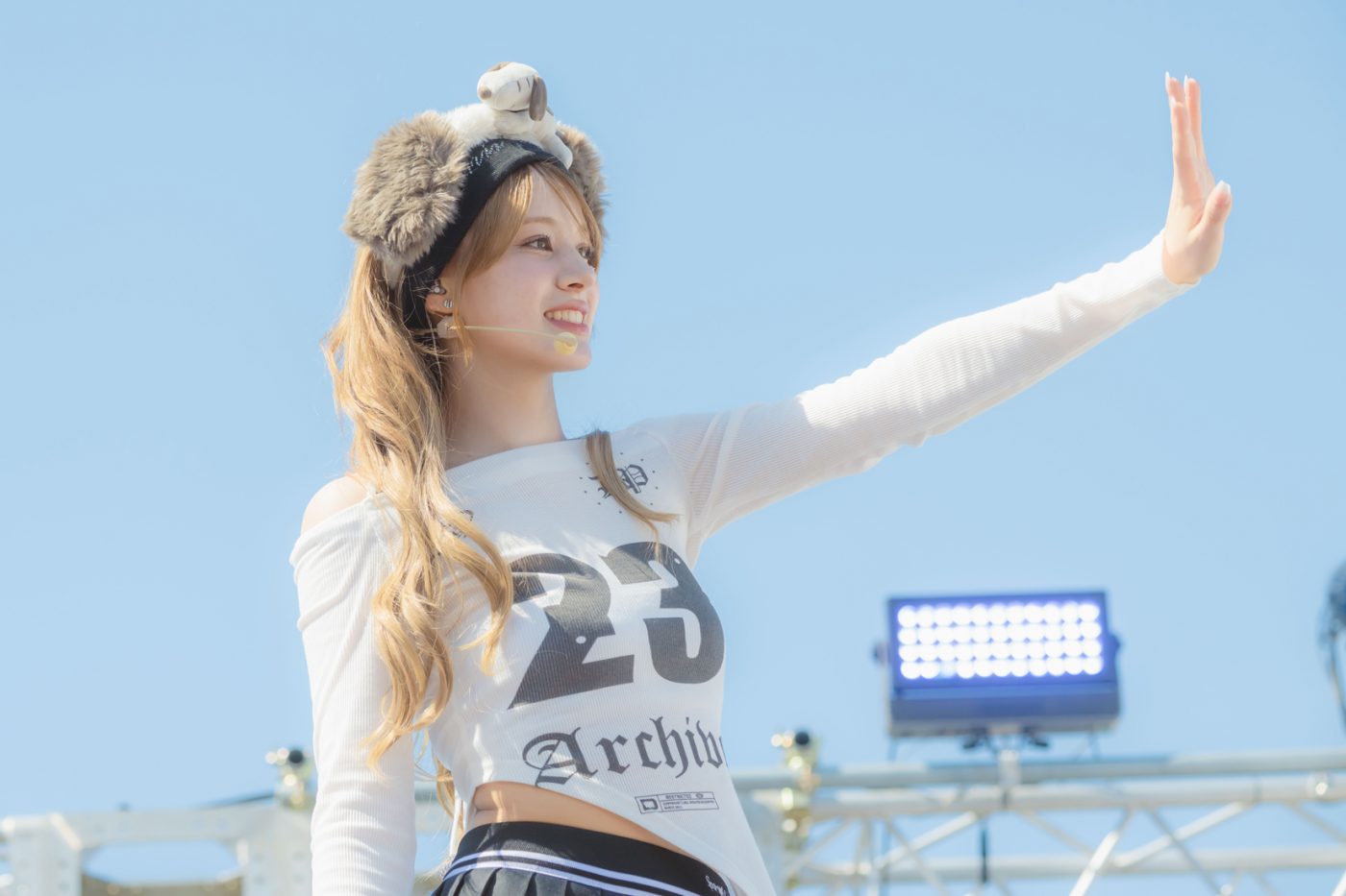 【ライブレポート】NiziU、念願の晴天の下で最高のパフォーマンス！学生の忘れられない思い出づくりを応援する『ユニ春！ライブ 2025』DAY4レポート - 画像一覧（5/11）