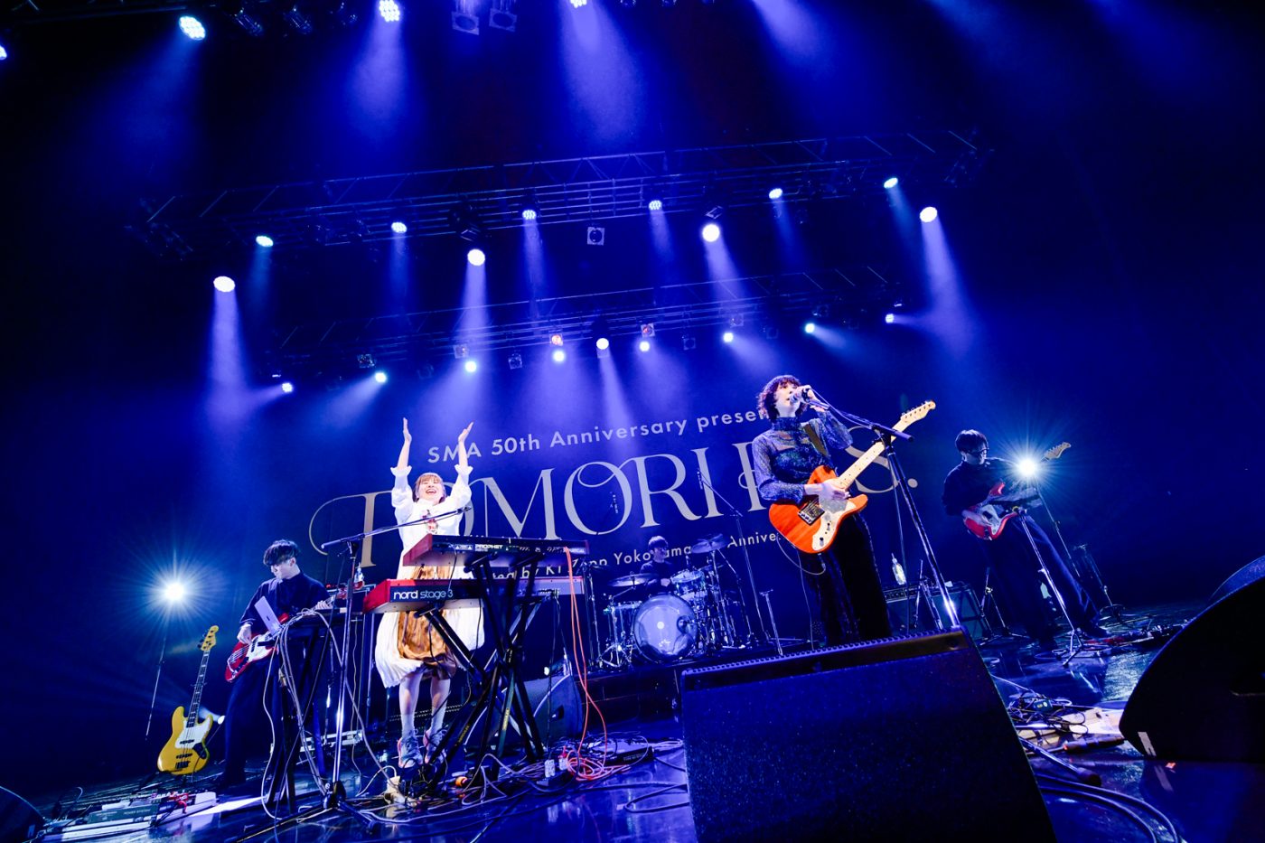 【SMA50th】楠木ともり初対バンライブ『TOMORI FES.』。Cö shu Nie、TOOBOE、ハルカトミユキ、meiyoの楽曲提供アーティスト4組と共鳴したレアな一夜をレポート - 画像一覧（12/25）