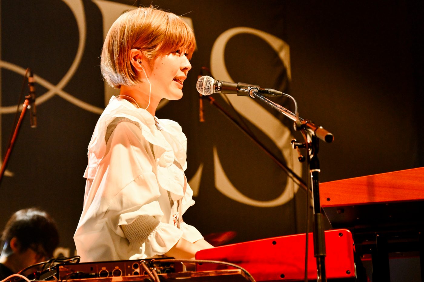 【SMA50th】楠木ともり初対バンライブ『TOMORI FES.』。Cö shu Nie、TOOBOE、ハルカトミユキ、meiyoの楽曲提供アーティスト4組と共鳴したレアな一夜をレポート - 画像一覧（15/25）