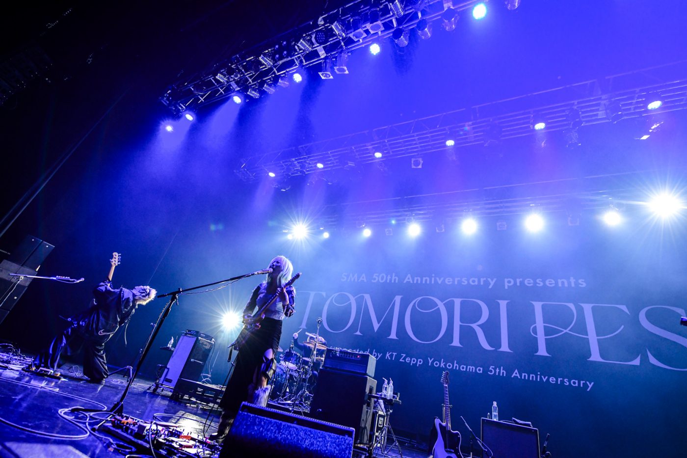 【SMA50th】楠木ともり初対バンライブ『TOMORI FES.』。Cö shu Nie、TOOBOE、ハルカトミユキ、meiyoの楽曲提供アーティスト4組と共鳴したレアな一夜をレポート - 画像一覧（17/25）