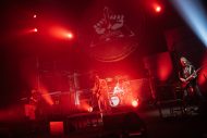 THE ORAL CIGARETTES、初の全国ホールツアーが終幕！「君たち最高すぎ！マジでありがとう！」 - 画像一覧（15/21）