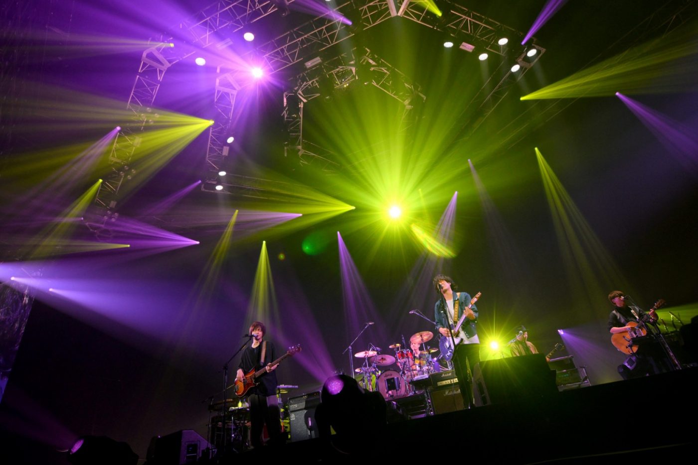 back number、2年半ぶりのツアーが開幕！ 初日ライブレポート到着