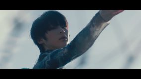 女優・石川瑠華が踊る踊る踊る！ 春ねむり、ニューアルバム『春火燎原』より「生きる」MV公開