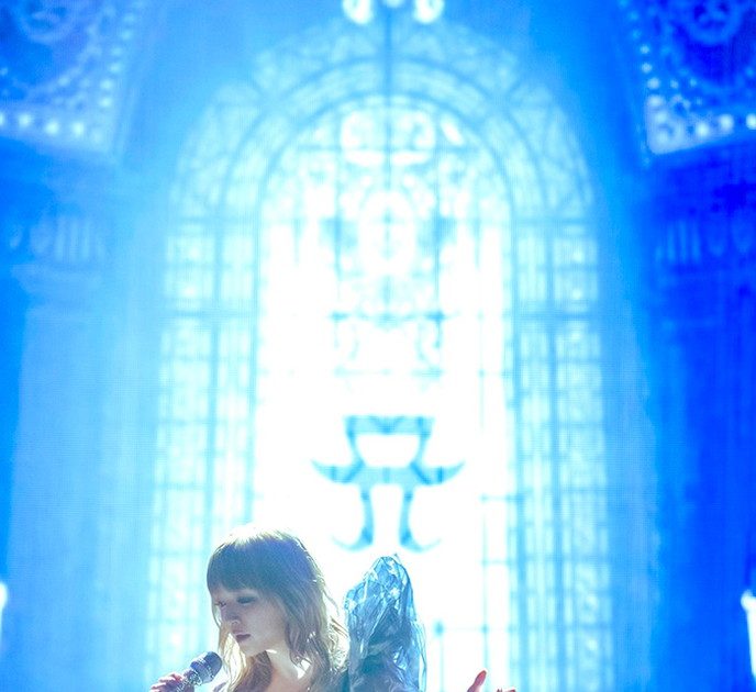 浜崎あゆみ、ぴあアリーナMMで開催された24周年アニバーサリーライブ