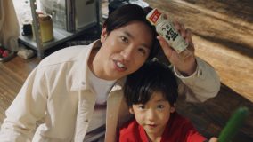 村上信五、子どもと料理で盛り上がる！ “リケンのノンオイル”新CM公開