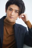 古川雄大、ミニアルバム『i be』発売記念の「古川雄大POP UP STORE」をタワレコにて開催