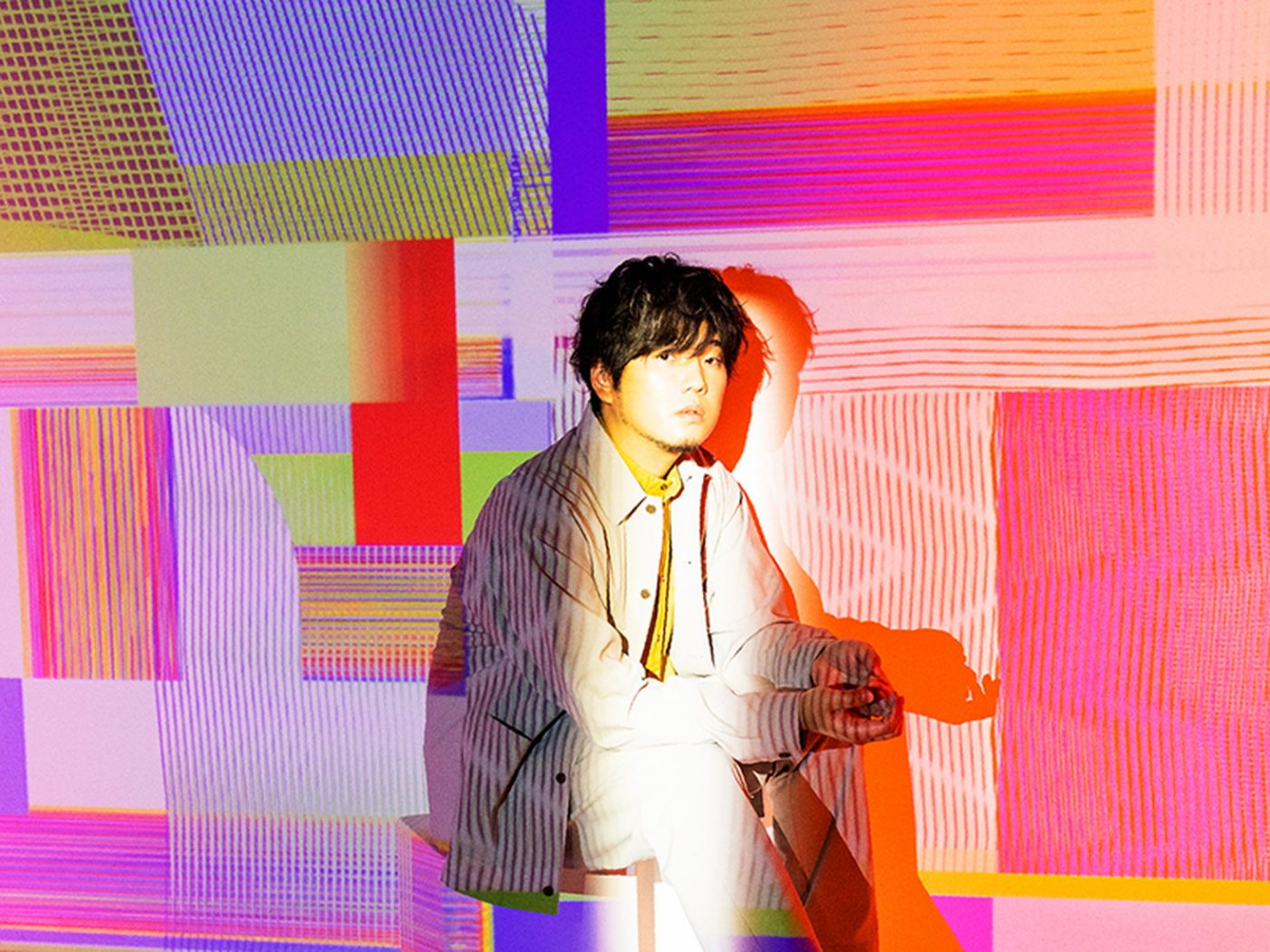 秦 基博、mahinaを迎えた新曲「Trick me」の貴重なスタジオライブ映像をプレミア公開