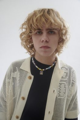 ザ・キッド・ラロイ、大ヒット曲「ステイ」以来の新曲「サウザンド・マイルズ」を配信リリース＆MV解禁