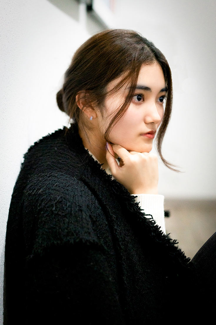 映画『バスカヴィル家の犬 シャーロック劇場版』主題歌に、新人アーティスト“由薫”が異例の大抜擢