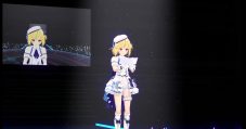 バーチャルアイドルグループ“NHOT BOT”、卒業ライブが大盛況！クリエイティブディレクター・指原莉乃からのコメントも到着 - 画像一覧（12/22）