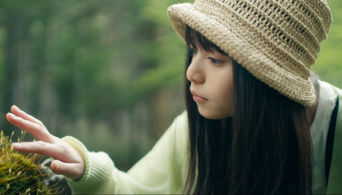 齋藤飛鳥の演技を監督が大絶賛！ 映画『サイド バイ サイド 隣にいる人』より新場面写真解禁