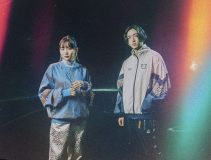 YOASOBI、直木賞作家コラボプロジェクトCD『はじめての – EP』店舗購入特典絵柄を解禁