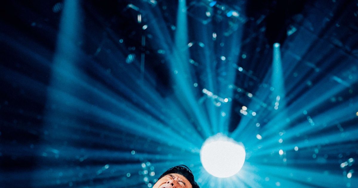 桑田佳祐、ツアーの最強サポートメンバーを迎えたスペシャル座談会が