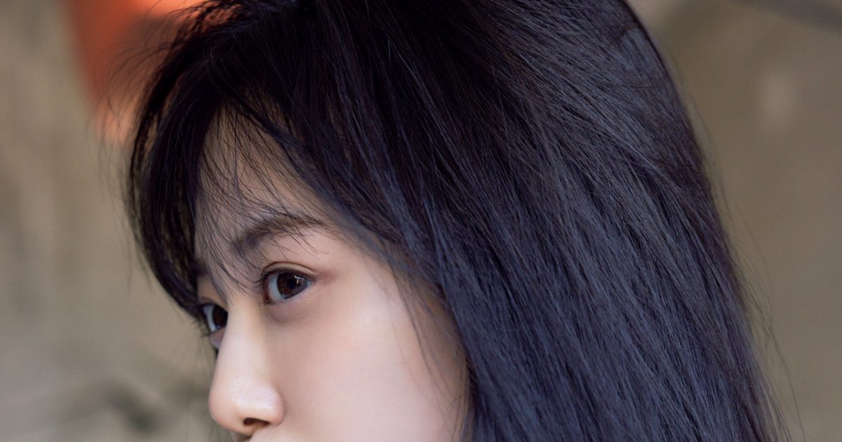 乃木坂46山下美月 2nd写真集『ヒロイン』裏表紙カット全4種解禁 – 画像