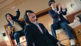 Mrs. GREEN APPLE、TVアニメ『忘却バッテリー』OPテーマ「ライラック」の青春感満載のMV公開