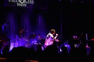 【ライブレポート】秋山黄色、石崎ひゅーいがアコースティックなアンサンブルと魅せた『LIVE With ensemble』 - 画像一覧（2/7）