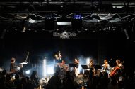 【ライブレポート】秋山黄色、石崎ひゅーいがアコースティックなアンサンブルと魅せた『LIVE With ensemble』 - 画像一覧（3/7）