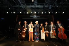 【ライブレポート】秋山黄色、石崎ひゅーいがアコースティックなアンサンブルと魅せた『LIVE With ensemble』