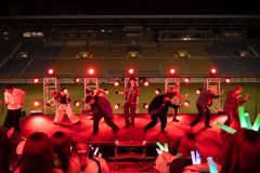 【レポート】超特急、約1万2,000人の8号車の前でユニバーサルミュージックと“連結”