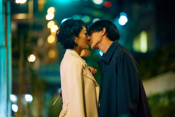 ドラマ『東京タワー』より、永瀬廉（King & Prince）×板谷由夏の美しすぎる初キスシーン公開