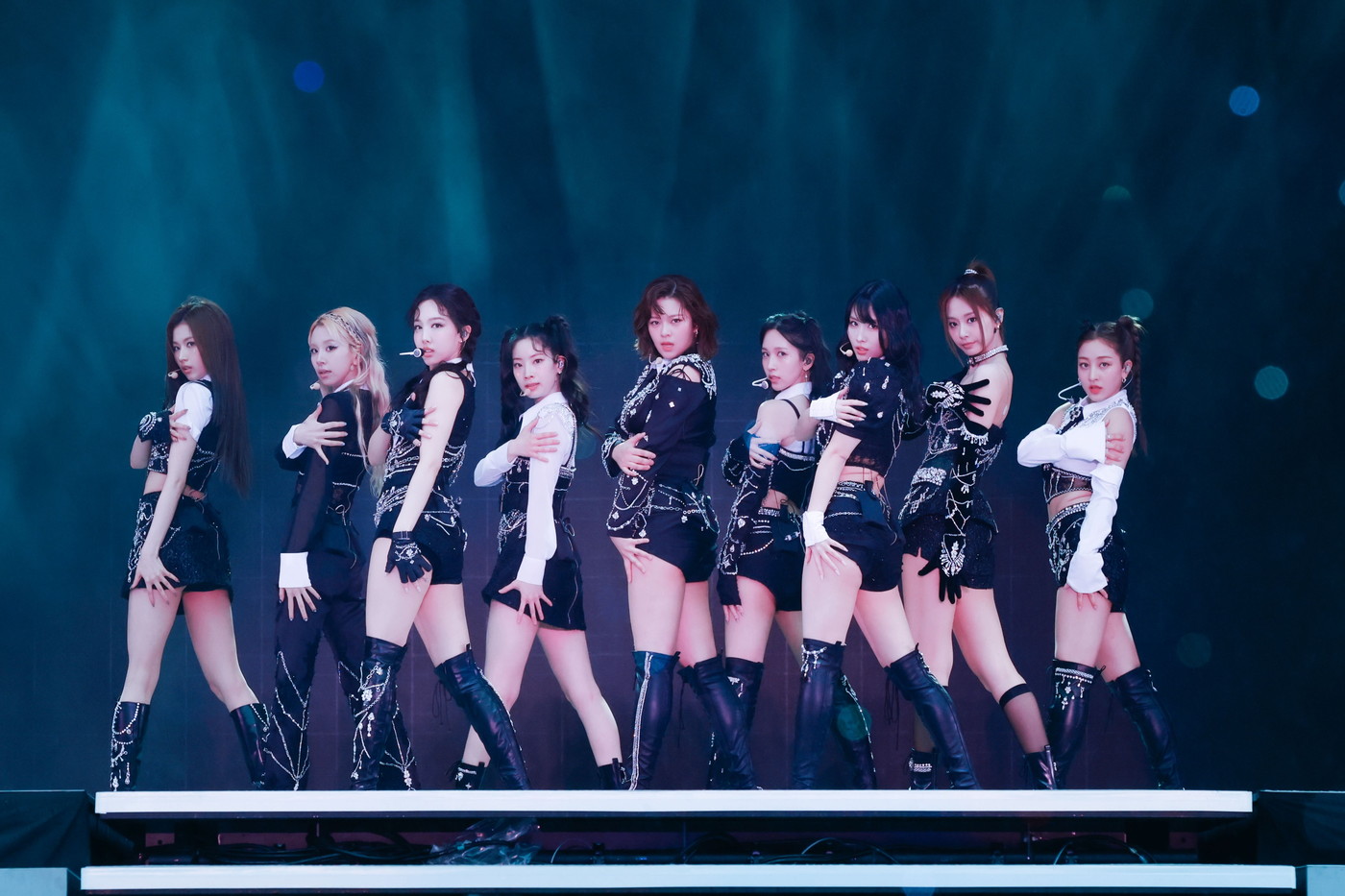 『TWICE 5TH WORLD TOUR ‘READY TO BE’ in JAPAN SPECIAL』味の素スタジアム2daysの追加公演が決定 - 画像一覧（1/2）