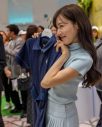少女時代・ティファニー、ブランドミューズを務めるFairLiarの大丸東京ポップアップショップに来店 - 画像一覧（3/9）