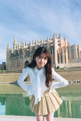 筒井あやめ1st写真集より、青春感溢れるカットが先行公開！「制服っぽい衣装もすごく可愛らしくて好きでした」