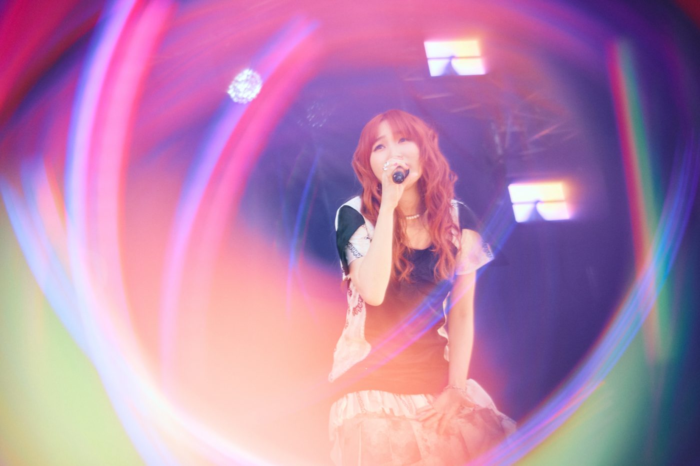 【ライブレポート】YOASOBI、MAISONdesらレーベルメイトをはじめ、FRUITS ZIPPER他スペシャルゲストも登場した新都市型フェス『CENTRAL』。「Echoes Baa」の野外ステージ2デイズを報告 - 画像一覧（7/90）