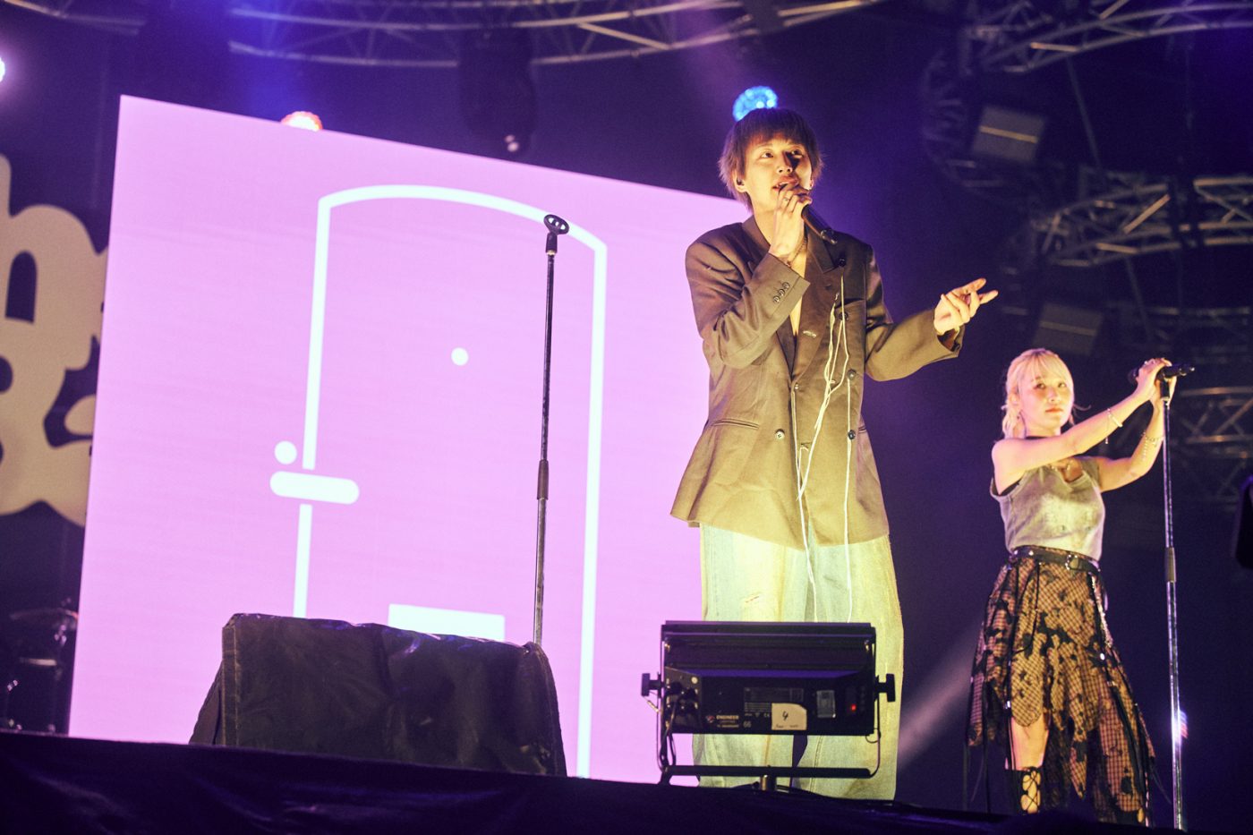 【ライブレポート】YOASOBI、MAISONdesらレーベルメイトをはじめ、FRUITS ZIPPER他スペシャルゲストも登場した新都市型フェス『CENTRAL』。「Echoes Baa」の野外ステージ2デイズを報告 - 画像一覧（38/90）