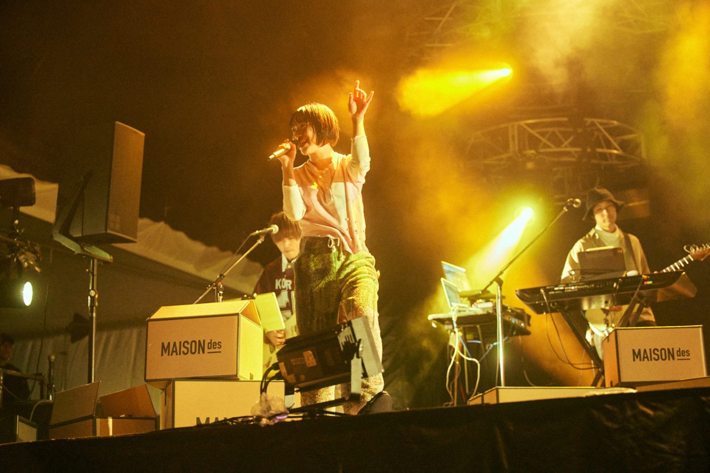 【ライブレポート】YOASOBI、MAISONdesらレーベルメイトをはじめ、FRUITS ZIPPER他スペシャルゲストも登場した新都市型フェス『CENTRAL』。「Echoes Baa」の野外ステージ2デイズを報告 - 画像一覧（48/90）