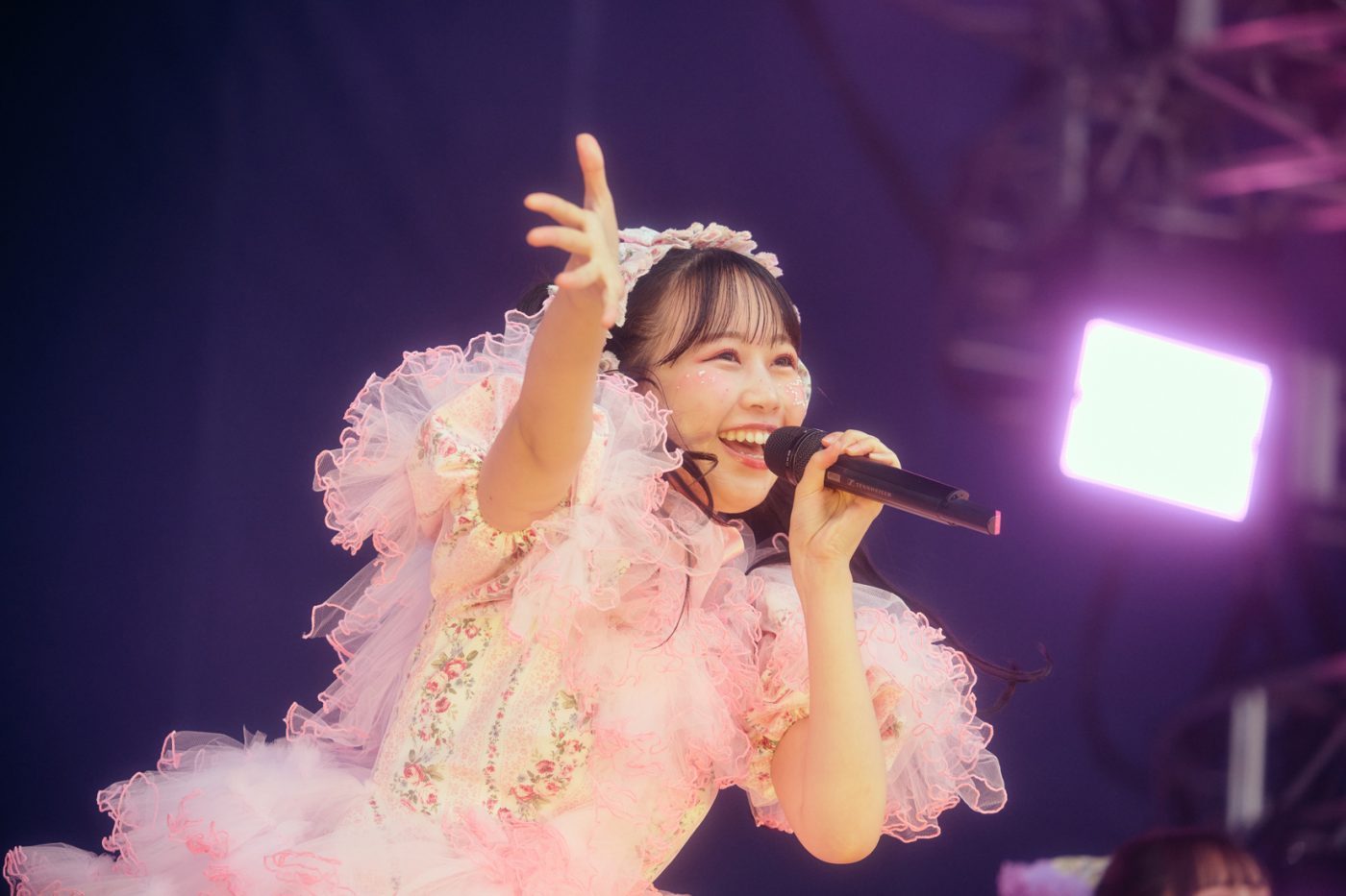 【ライブレポート】YOASOBI、MAISONdesらレーベルメイトをはじめ、FRUITS ZIPPER他スペシャルゲストも登場した新都市型フェス『CENTRAL』。「Echoes Baa」の野外ステージ2デイズを報告 - 画像一覧（59/90）