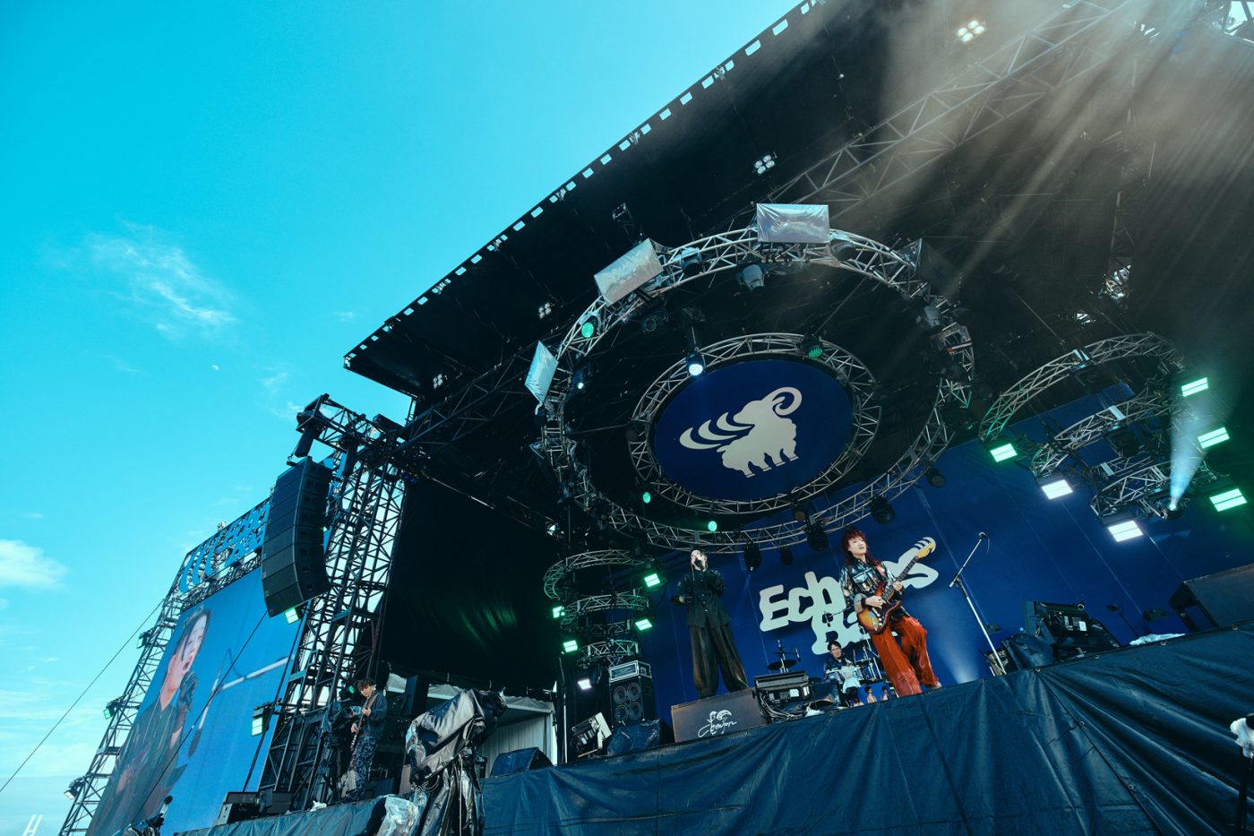 【ライブレポート】YOASOBI、MAISONdesらレーベルメイトをはじめ、FRUITS ZIPPER他スペシャルゲストも登場した新都市型フェス『CENTRAL』。「Echoes Baa」の野外ステージ2デイズを報告 - 画像一覧（70/90）