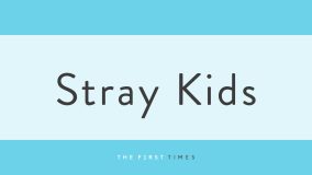 Stray Kidsフィリックスがレザー×黒衣装で眉クイ＆ニヤリと笑う“爆イケ”姿に「次元超えた美しさ」「唯一無二」の声