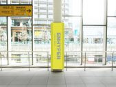 ENHYPEN、シングル「DIMENSION : 閃光」リリース記念で原宿駅と竹下通りをジャック - 画像一覧（4/6）