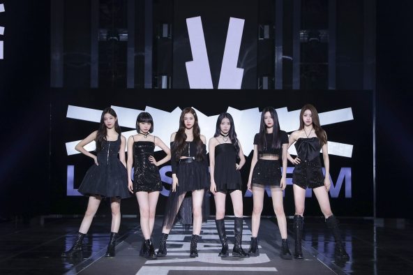 LE SSERAFIM、デビューアルバム『FEARLESS』が歴代ガールズグループの記録を打ち破るヒットを記録