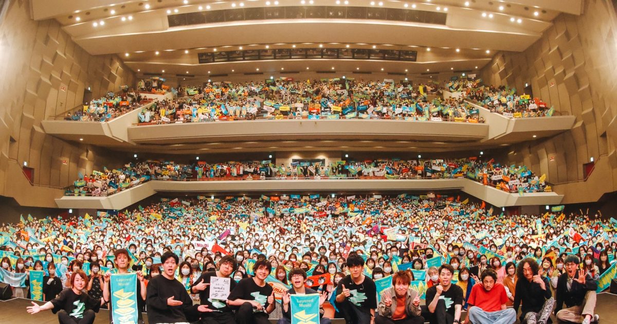 flumpool×sumika、リスペクトに溢れた対バンライブでファンが一体に