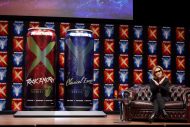 YOSHIKI、挑戦する次世代に贈るエナジードリンクを初披露！「皆さんの行動のきっかけになれば」 - 画像一覧（4/6）