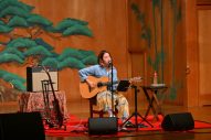 藤原さくら、地元・福岡の能楽堂を皮切りに“異空間”を巡る『弾き語りツアー heartbeat』を始動 - 画像一覧（4/7）