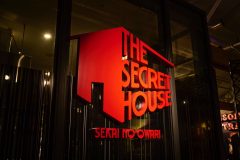 SEKAI NO OWARI、デビュー10周年を記念した秘密の展覧会『THE SECRET HOUSE』が閉幕