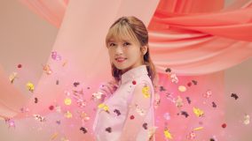 宇野実彩子（AAA）、TVCMでファッションと共に香りもコーディネート