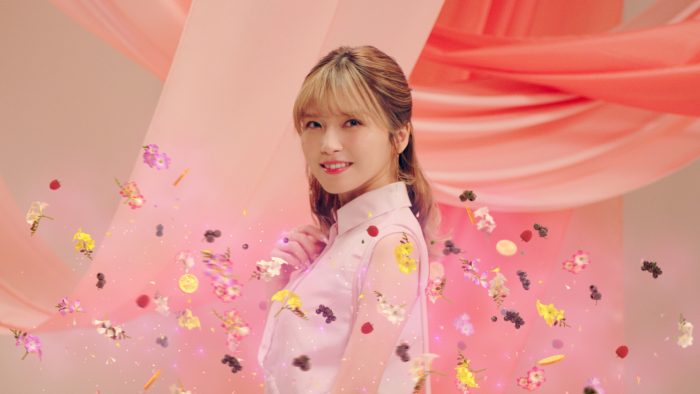 宇野実彩子（AAA）、TVCMでファッションと共に香りもコーディネート