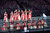 乃木坂46、自身史上過去最大規模となるデビュー10周年ライブを開催 - 画像一覧（1/20）
