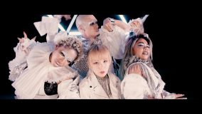 Reol、新曲「赤裸裸」MVのプレミア公開決定！ 「召しませ見せ物」