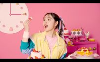 鈴木愛理、新曲「ハートはお手上げ」MVのメイキング映像公開 - 画像一覧（4/6）