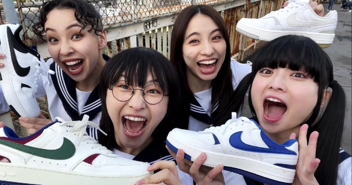 新しい学校のリーダーズ 直筆サイン NIKE NIKE「GAMMA FORCE」のアンバサダーに新しい学校のリーダーズが就任