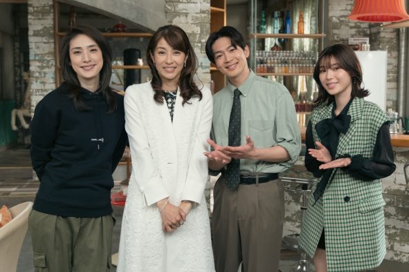 天海祐希×松下洸平×水野美紀×白石聖、ドラマ『合理的にあり得ない』よりほっこりムードのオフショットが到着