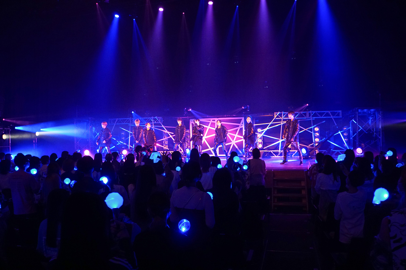 SUPER★DRAGON、ツアー初日公演で初披露した新曲「Reach the sky」の配信リリースが決定