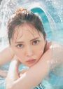日向坂46・加藤史帆、1st写真集『#会いたい』より三角ビキニから色白美肌があらわになった大胆な仰向けカットを公開 - 画像一覧（1/2）